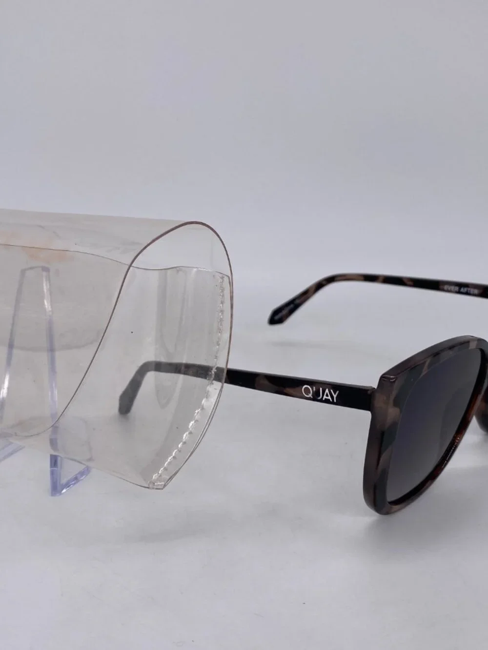 Quay Australia Ever After 125 Sunglasses 146mm Brown Tortoise Frame Cat 3 Lenses